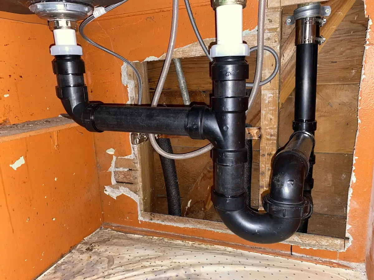 Professional Pipe Bursting equipment and tools on the job in Paradise